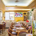 Hotel Harry\'S